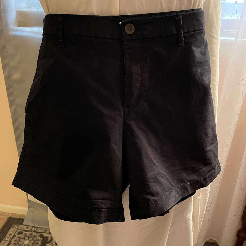 Old Navy Everyday shorts. Size 16. Black.
